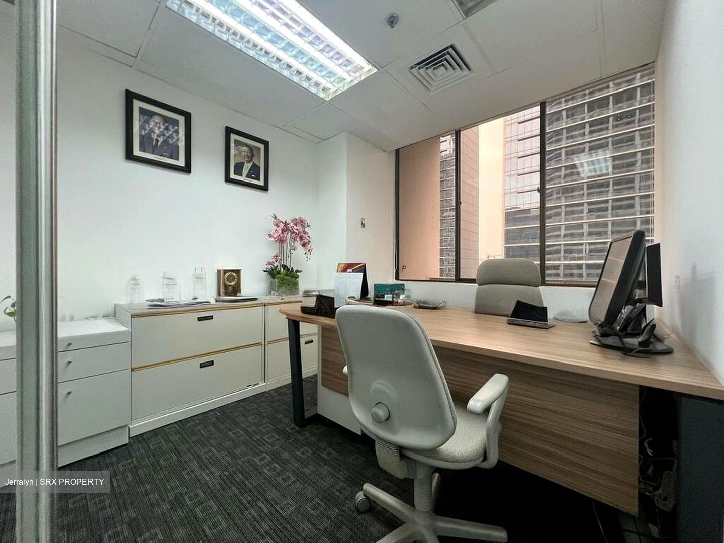 International Plaza (D2), Office #525464651
